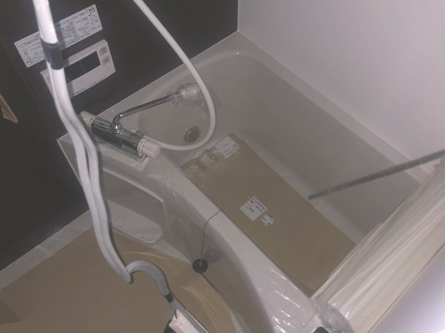 メゾンモンマルトル西古河の浴室