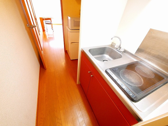 レオパレスブルーメのキッチン|使いやすいキッチンです