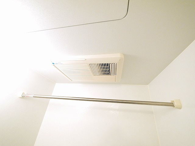 レオパレスブルーメの設備|換気扇です
