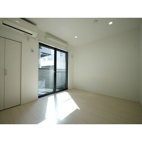 supersunny日比野　名古屋市賃貸　仲介手数料無料の居間・リビング