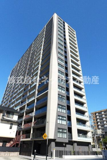 レーベン山形十日町THE MID TOWERの外観