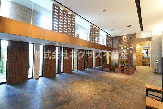 レーベン山形十日町THE MID TOWERのエントランス