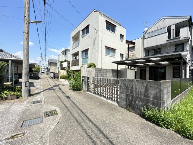 ユートピアⅡの周辺
