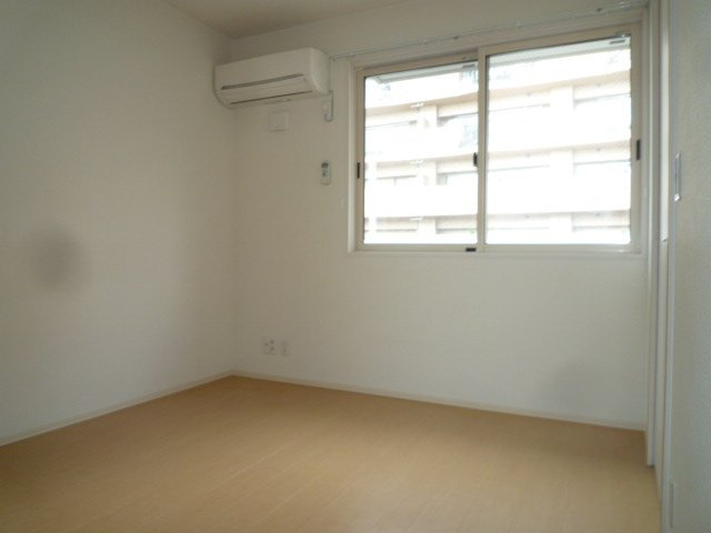 倉敷市広江２丁目のアパートの洋室