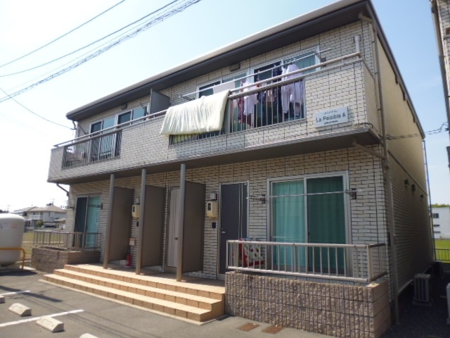 倉敷市東塚３丁目のアパートの外観