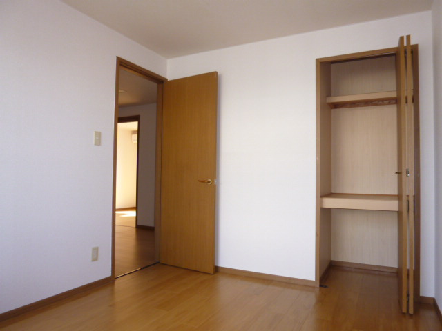 倉敷市北畝５丁目のアパートの寝室|洋室