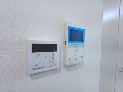 【セキュリティ】 | エムズセントラル上新庄 | 安心のモニター付きインターホンです。
