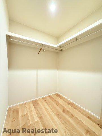 高松市香西東町の中古一戸建の洋室