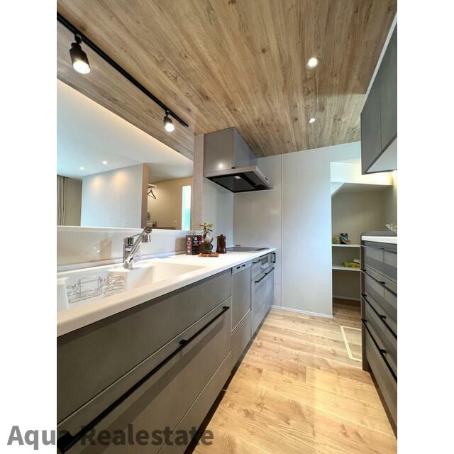 高松市香西東町の中古一戸建のキッチン