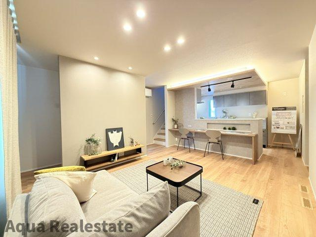 高松市香西東町の中古一戸建の居間・リビング