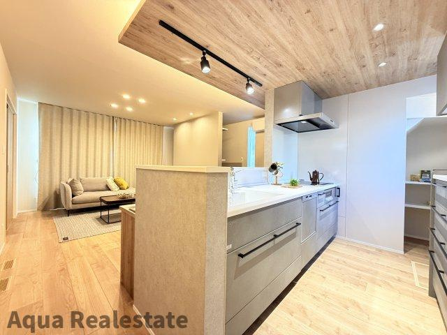 高松市香西東町の中古一戸建のキッチン