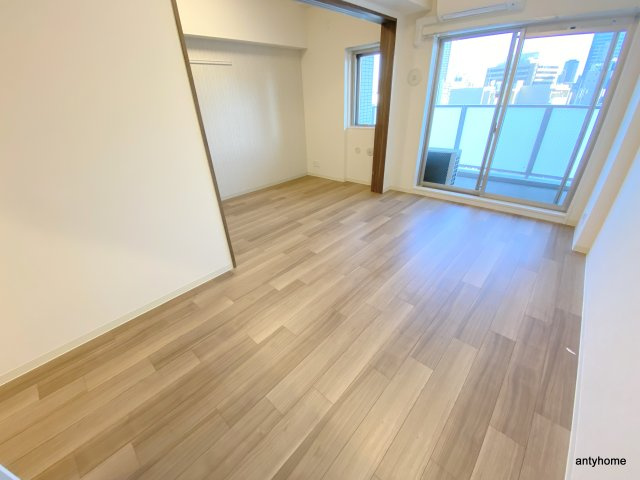 プレサンス梅田東クォーレ　仲介手数料無料の居間・リビング
