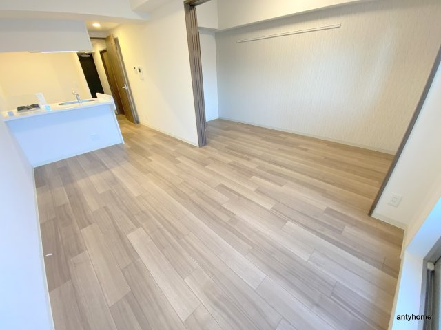 プレサンス梅田東クォーレ　仲介手数料無料の洋室
