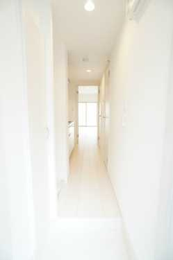 リブリ・AZULの玄関