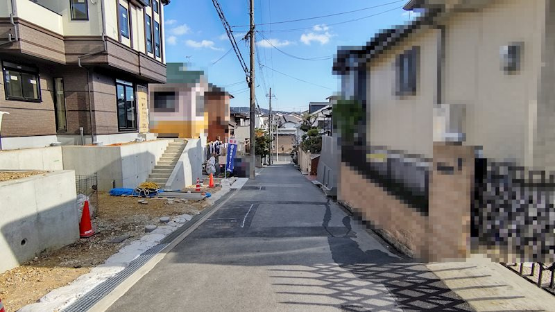高槻市東城山町新築一戸建の前面道路含む現地写真
