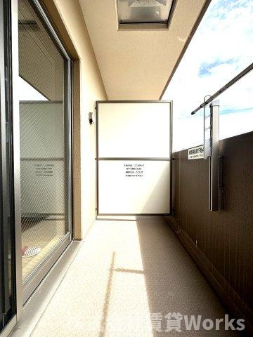 K-クレスト吉野本町のバルコニー|バルコニーからの眺めを楽しみながら食事をしませんか