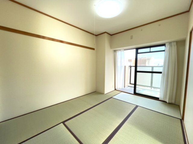 カルティエ甲子園口の和室