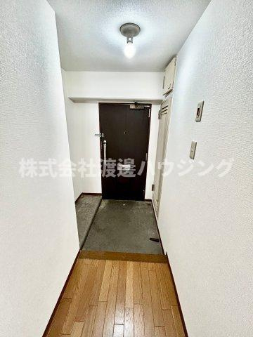 日商岩井第7緑地公園マンションの玄関