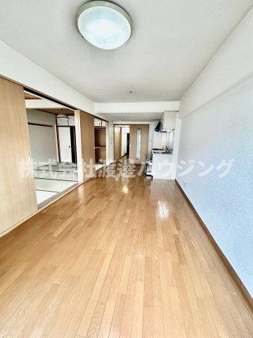 日商岩井第7緑地公園マンションの内装