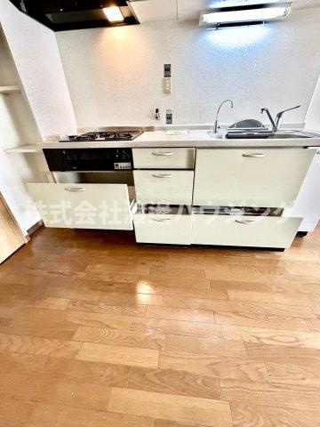 日商岩井第7緑地公園マンションのキッチン|キッチン収納