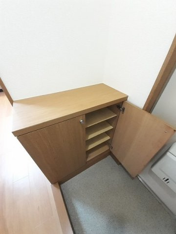 アメニティタウン高洲の玄関