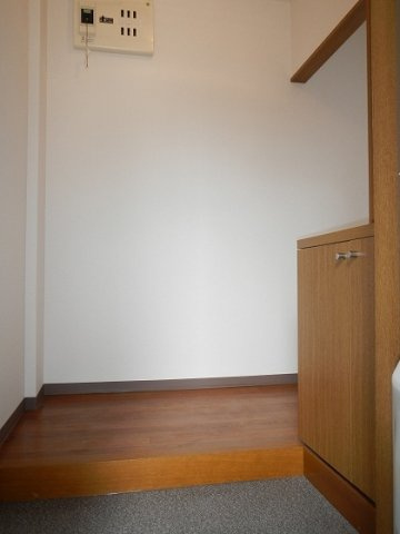 アメニティタウン高洲の玄関