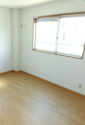 アメニティタウン高洲の寝室