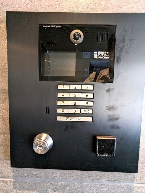 J.GRAN Court浅草の設備|タッチキーのTVモニター付オートロックセキュリティ