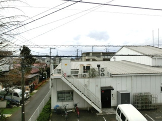 【周辺】 | 建物周辺。