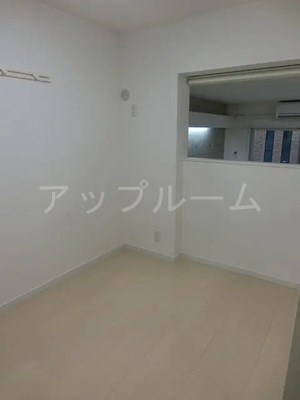 春日井市味美町１丁目の賃貸マンションの内装