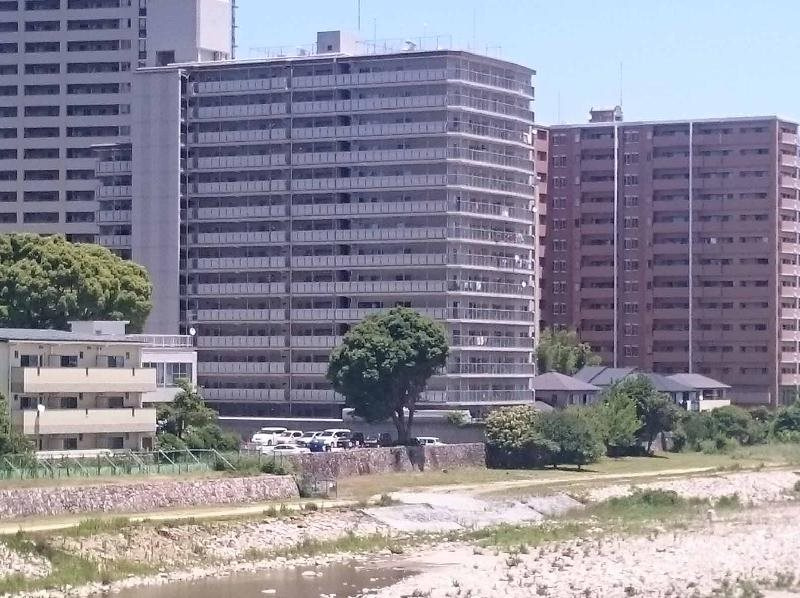 日興宝塚南口スカイマンションの外観|建物外観を気になさる方へ、見た目の良い物件です