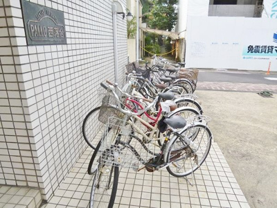 【駐車場】 | パロ西落合 | 敷地内に自転車置き場があります(^^)/