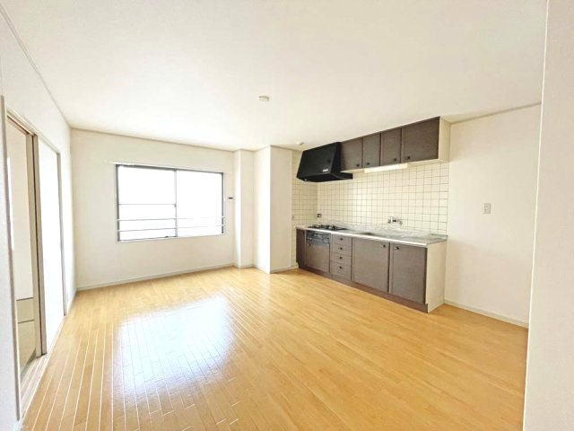 ラピーヌ甲東の居間・リビング|おしゃれな居間です