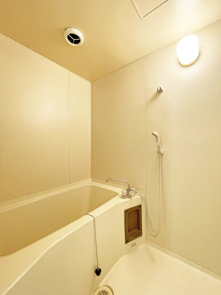 ラピーヌ甲東の浴室|ゆったり過ごせるお風呂です