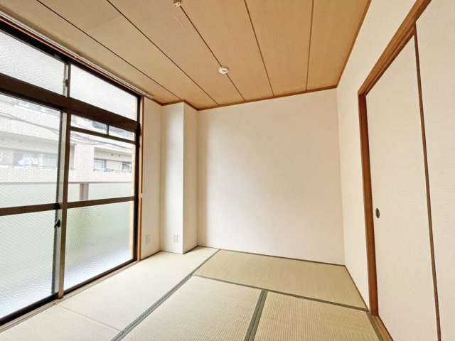 ラピーヌ甲東の和室|和室ならではの温かな和の空間で寛ぎの時間を過ごせます
