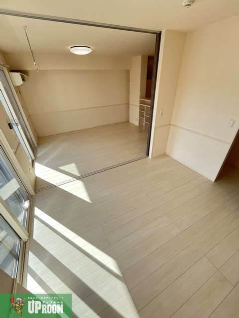 アリスの寝室