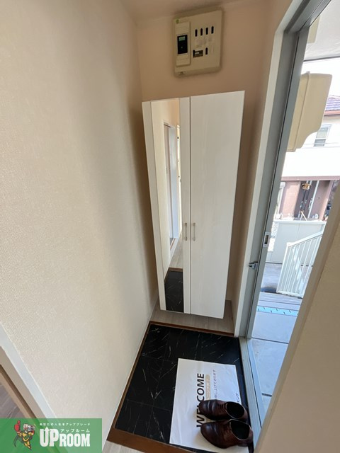 グリーンパーク井上 A棟の玄関