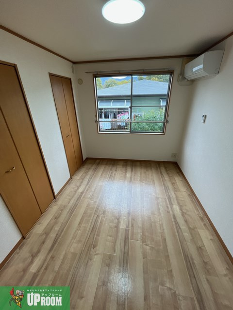 ファミーユ押沢台の洋室