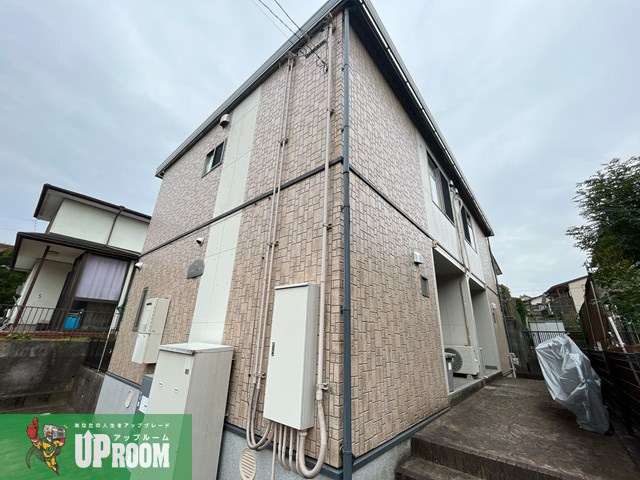 ファミーユ押沢台の外観