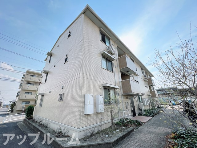 春日井市下条町２丁目のアパートの外観