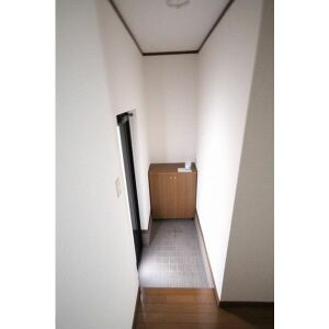 FAMILLE吉根の玄関
