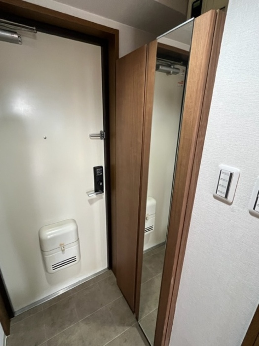 ウィング青山の玄関