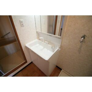 クレストステージ南城の洗面所