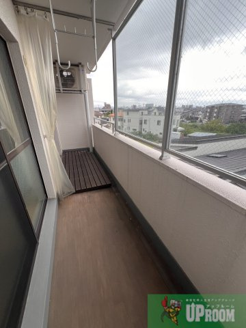 パインアネックスのバルコニー