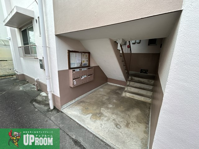 六軒屋農住団地コーポ松栄のロビー