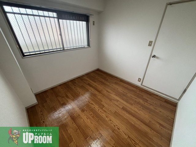 フラワー松本Ⅲの洋室