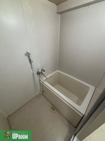 フラワー松本Ⅲの浴室