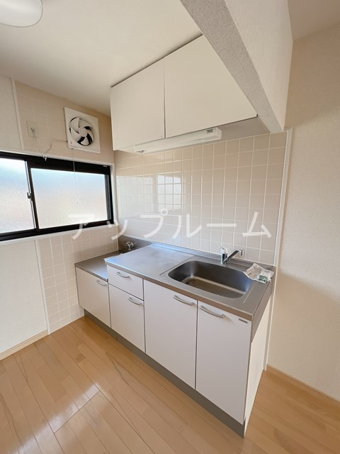 アーバンライフ岡田のキッチン