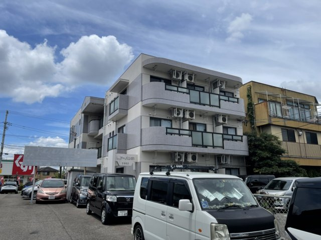 Ⅼアーバン２１の外観