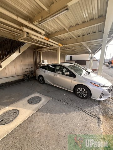 エントピアモリの駐車場